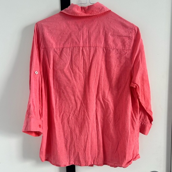 ๐2 for $15๐ Coral Pink Button-Up - Picture 2 of 3
